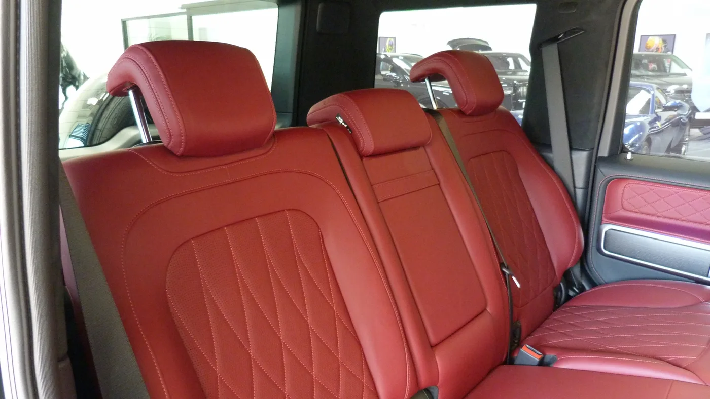 2025 Mercedes-Benz G 500 AMG Line Premium Plus offered by a franchised dealer group in Cheltenham, United Kingdom, photo 20 of 25