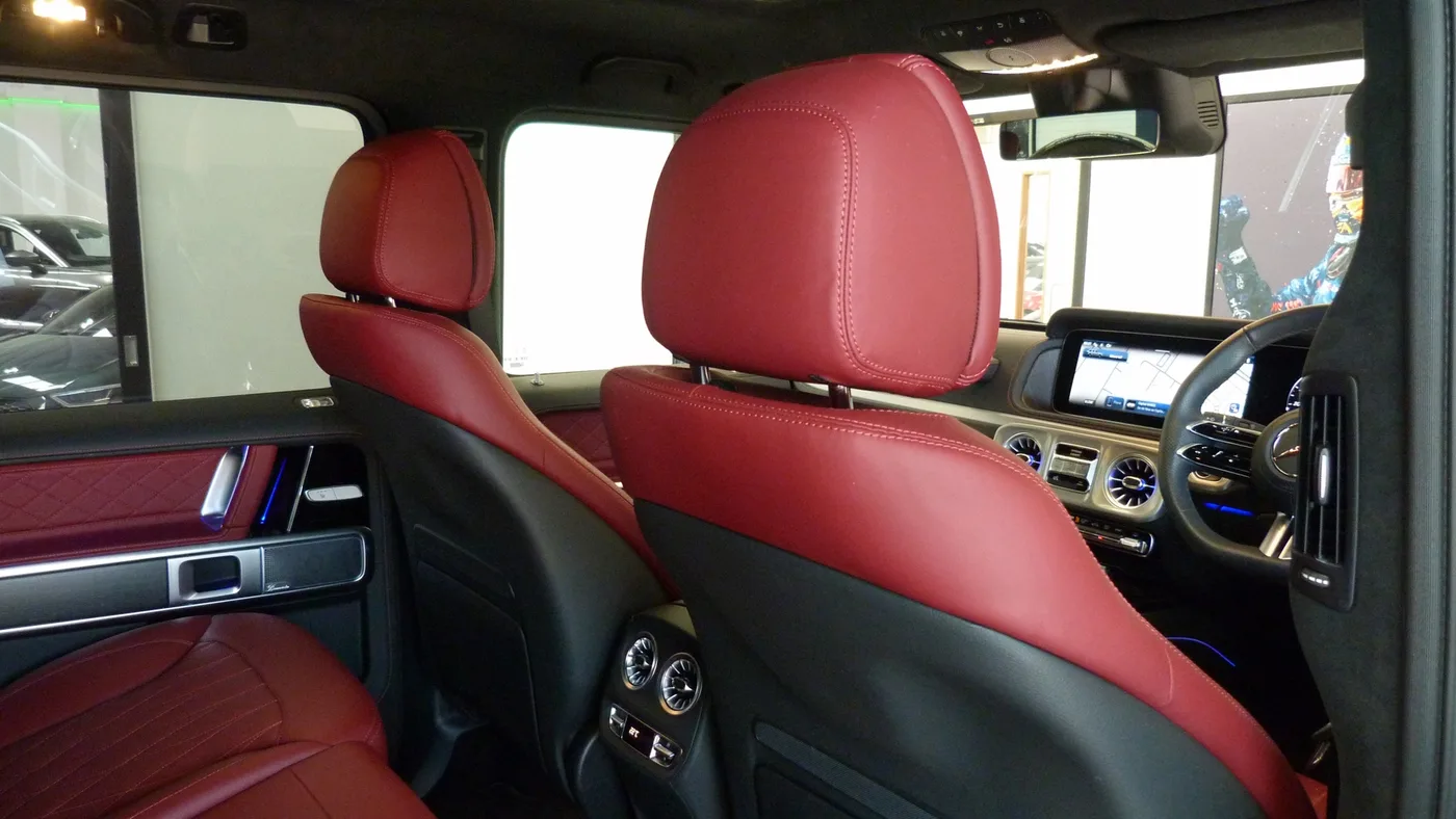 2025 Mercedes-Benz G 500 AMG Line Premium Plus offered by a franchised dealer group in Cheltenham, United Kingdom, photo 21 of 25