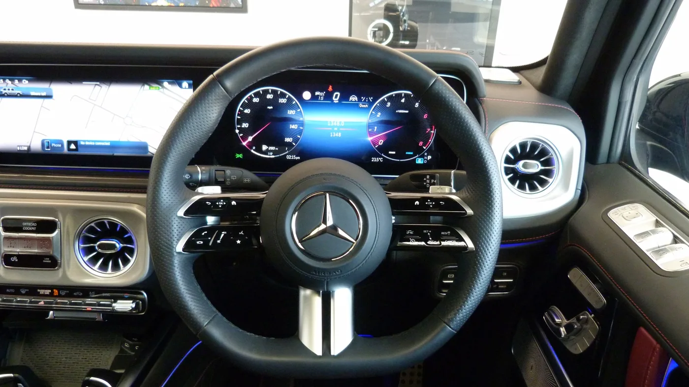 2025 Mercedes-Benz G 500 AMG Line Premium Plus offered by a franchised dealer group in Cheltenham, United Kingdom, photo 23 of 25