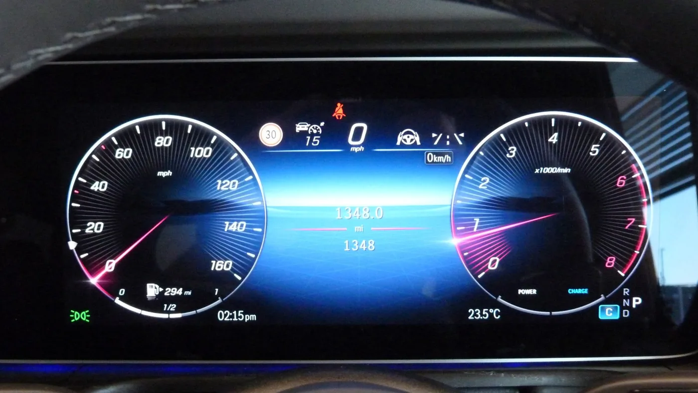 2025 Mercedes-Benz G 500 AMG Line Premium Plus offered by a franchised dealer group in Cheltenham, United Kingdom, photo 24 of 25