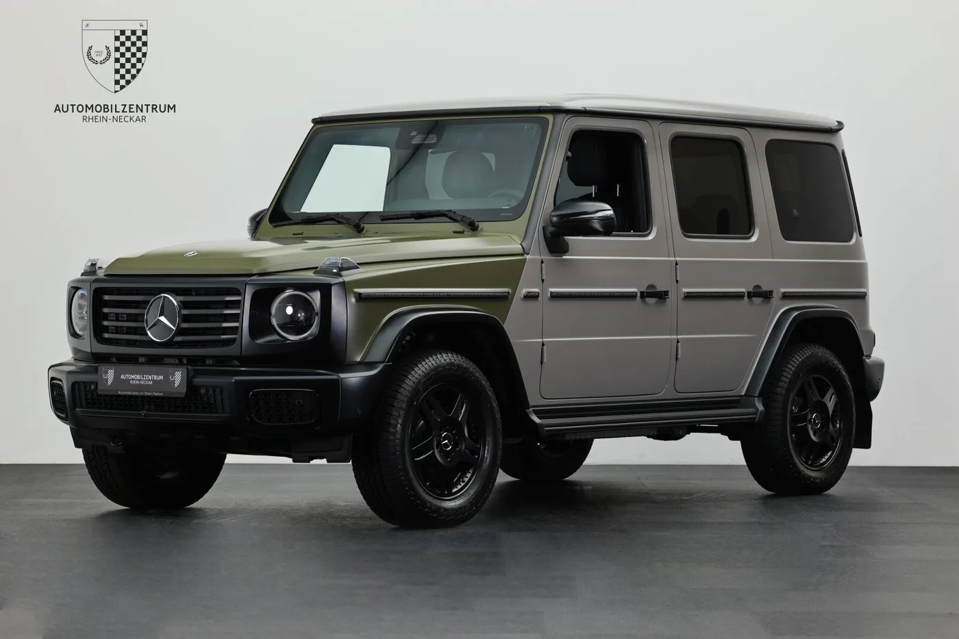 2025 Mercedes-Benz G 500 offered by a supercar dealer in Viernheim, Germany, photo 4 of 25
