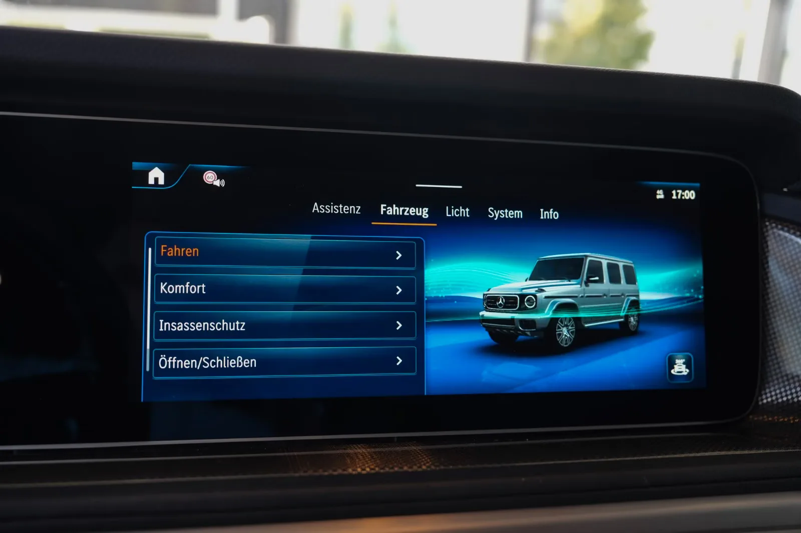 2025 Mercedes-Benz G 580 with EQ Technology, 27/30