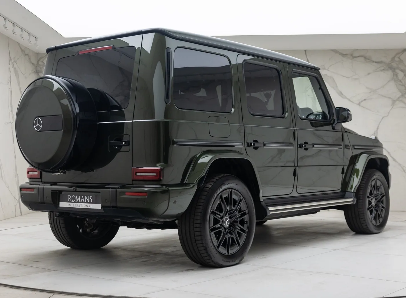 2025 Mercedes-Benz G 580 with EQ Technology offered by a specialist dealer in Banstead, United Kingdom, photo 4 of 15