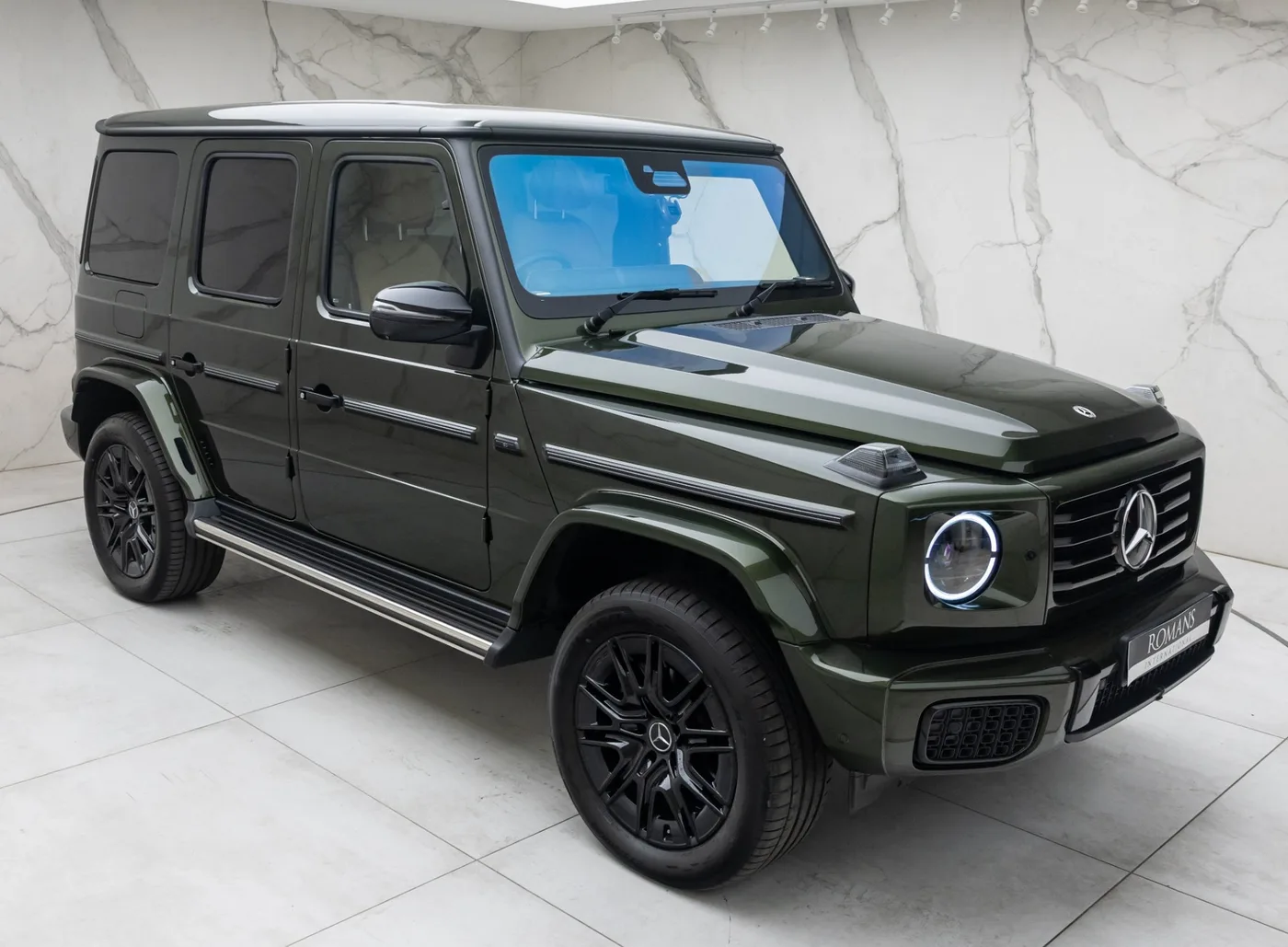 2025 Mercedes-Benz G 580 with EQ Technology offered by a specialist dealer in Banstead, United Kingdom, photo 9 of 15