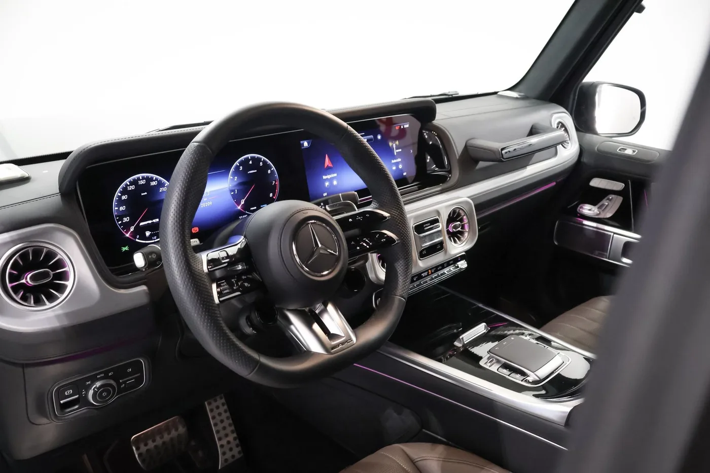2025 Mercedes-AMG G 63 angeboten von einem Supersportwagenhändler in Zibido San Giacomo, Italien, Foto 10 von 21