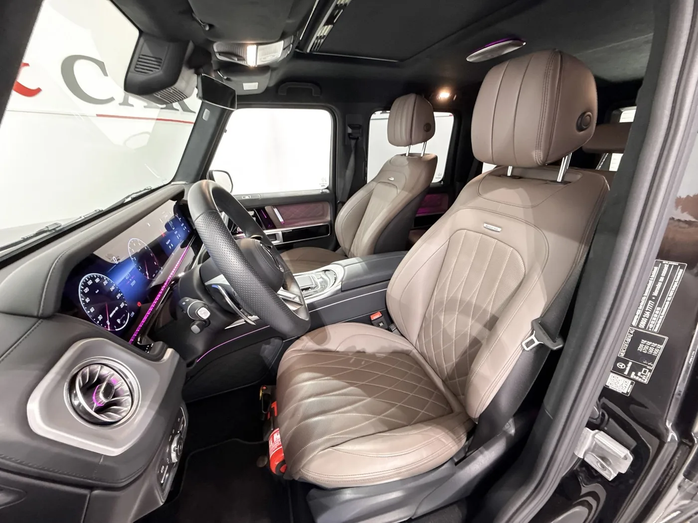 2025 Mercedes-AMG G 63 angeboten von einem Supersportwagenhändler in Zibido San Giacomo, Italien, Foto 15 von 21