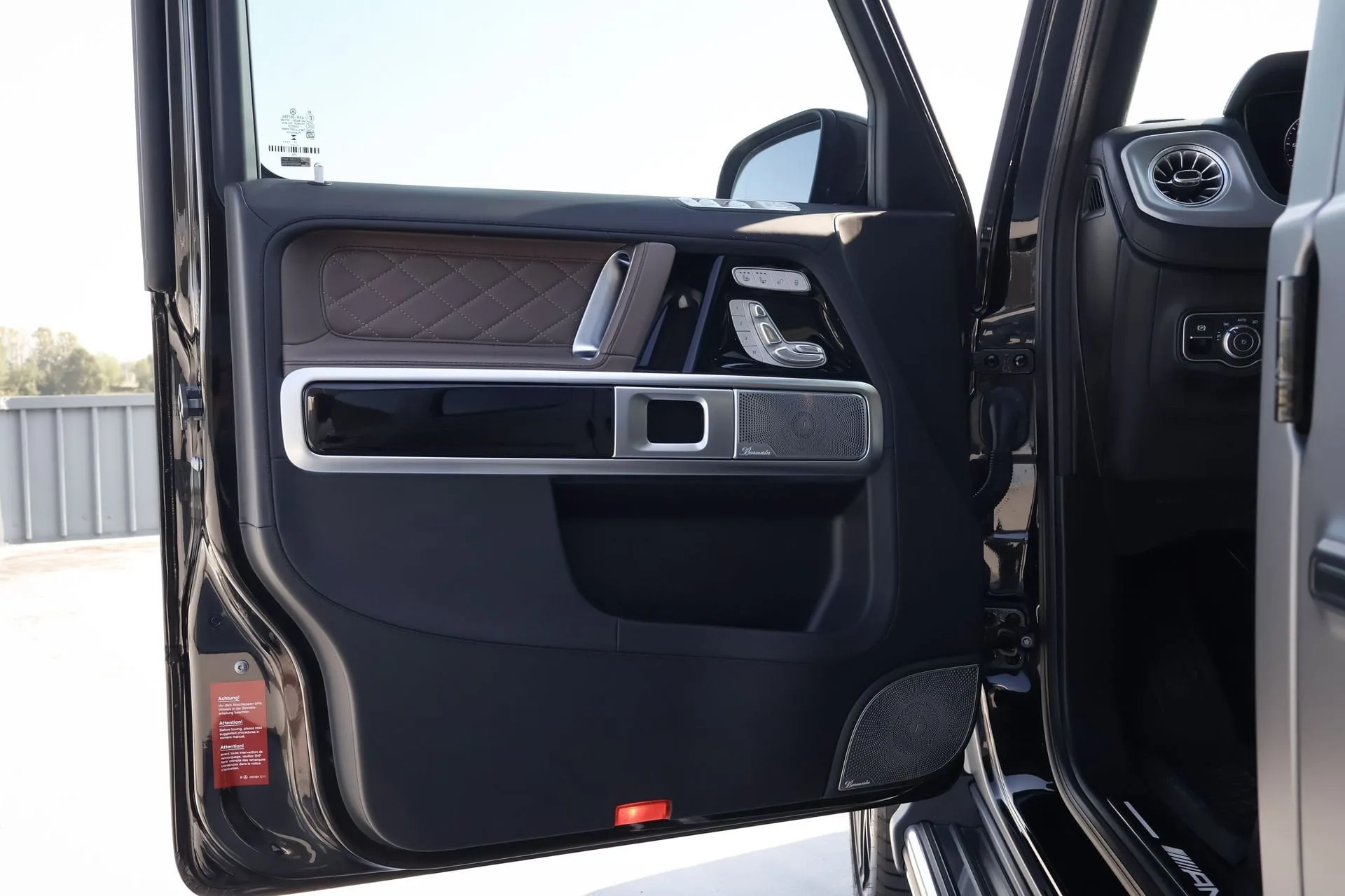 2025 Mercedes-Benz G 63 AMG +, 8/12