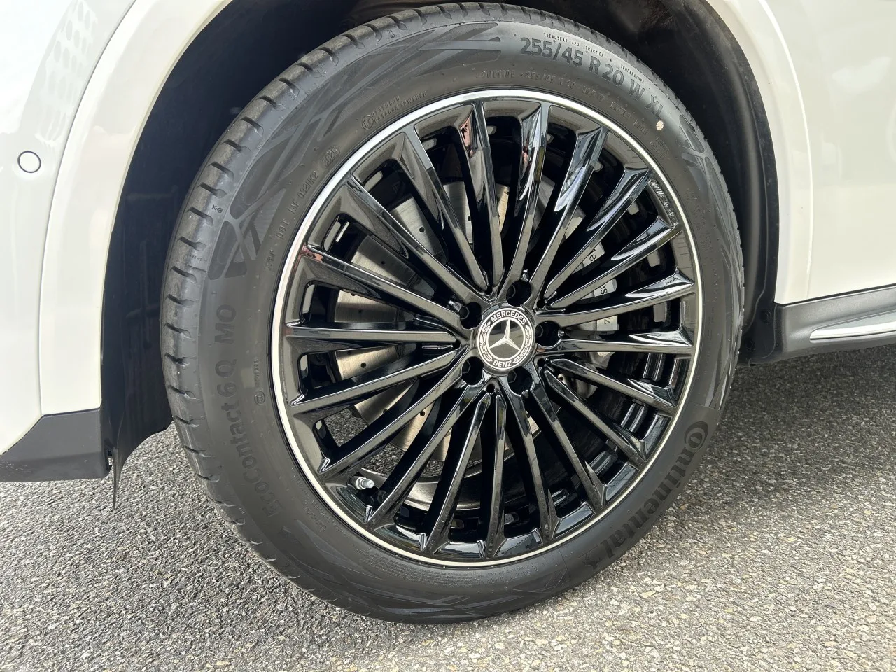 2025 Mercedes-Benz GLC 200 d 4MATIC, Coupé, AMG Line proposée par un concessionnaire spécialisé à Písek, Tchéquie, photo 8 sur 28