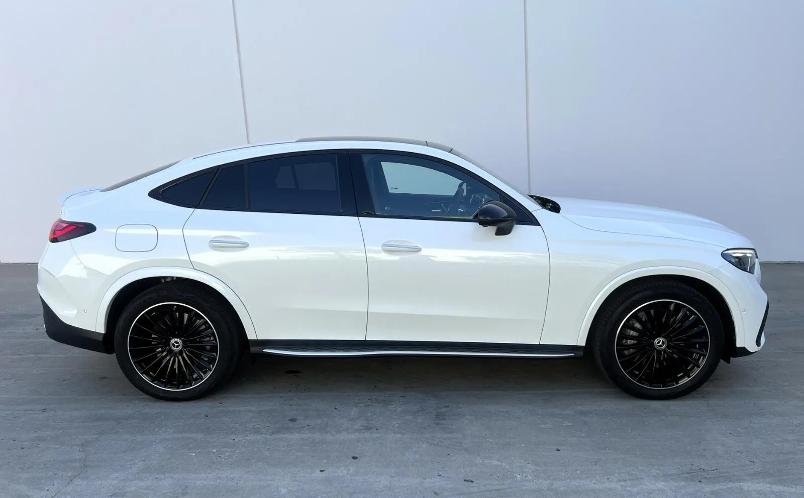 2025 Mercedes-Benz GLC 300 de Coupé, 2/22