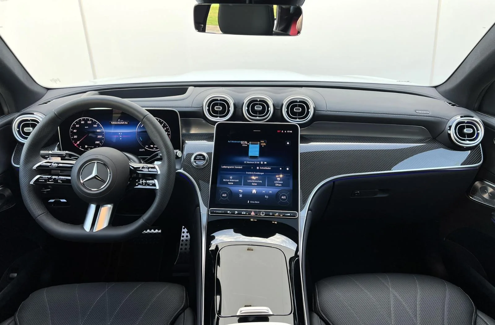 2025 Mercedes-Benz GLC 300 de Coupé, 3/22