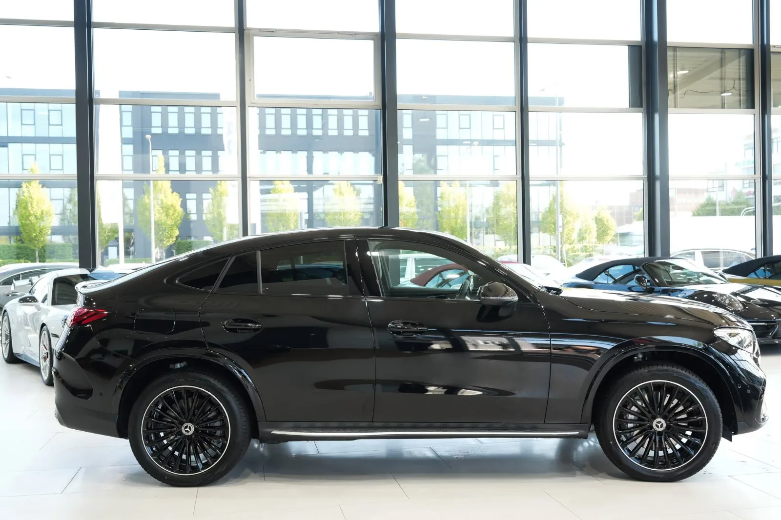 2025 Mercedes-Benz GLC 300 de 4MATIC Coupé, AMG Line, 6/24
