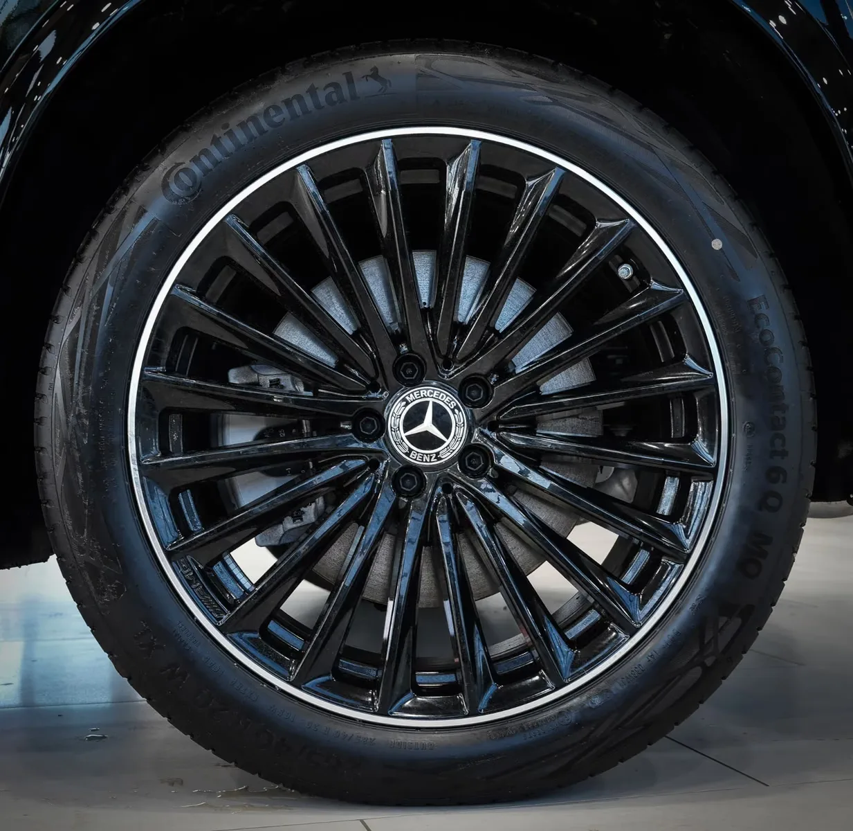 2025 Mercedes-Benz GLC 300 de 4MATIC Coupé, AMG Line, 9/24
