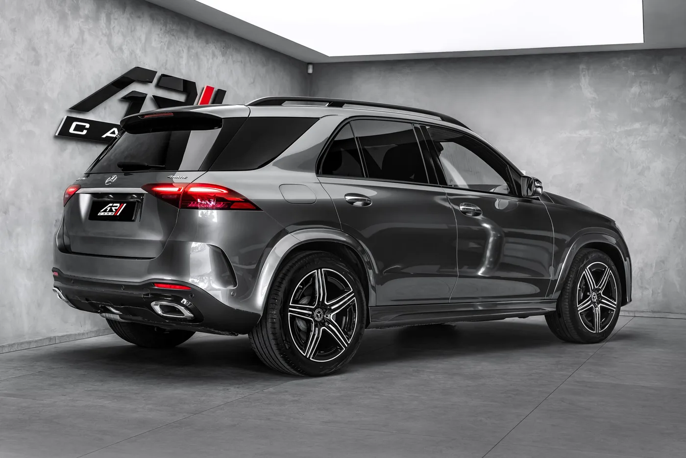2025 Mercedes-Benz GLE 450 d 4MATIC, AMG Line proposée par un concessionnaire spécialisé à Ostrava, Tchéquie, photo 5 sur 25