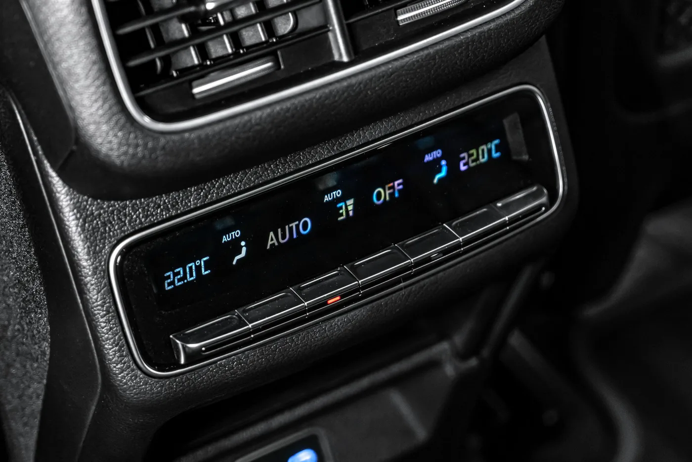 2025 Mercedes-Benz GLE 450 d 4MATIC, AMG Line proposée par un concessionnaire spécialisé à Ostrava, Tchéquie, photo 20 sur 25