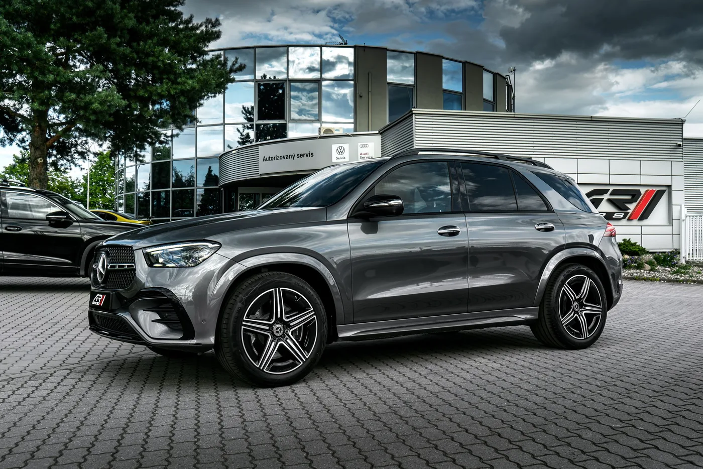 2025 Mercedes-Benz GLE 450 d 4MATIC, AMG Line proposée par un concessionnaire spécialisé à Ostrava, Tchéquie, photo 25 sur 25