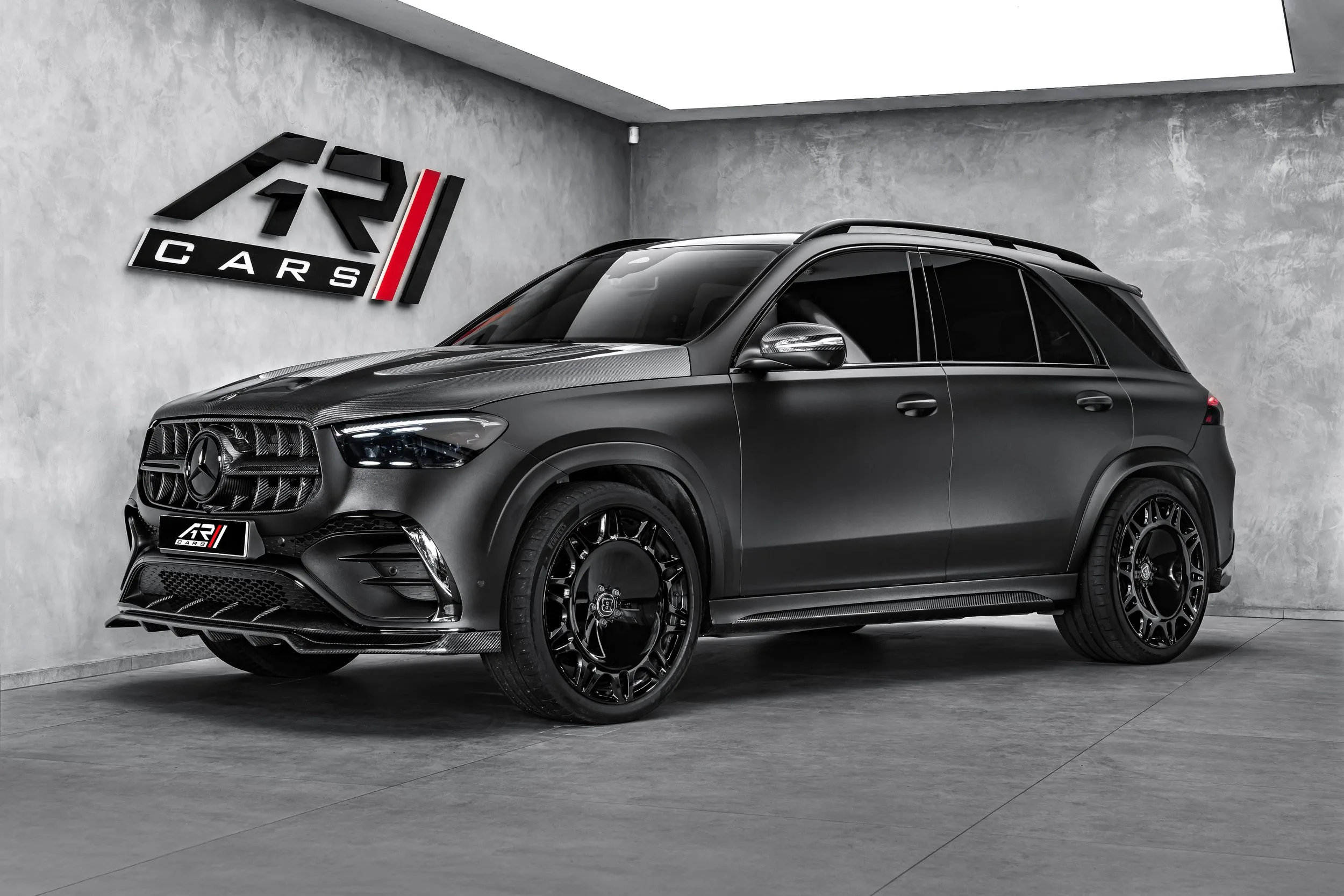 2025 Mercedes-Benz Gle 53 Amg offered by a specialist dealer in Ostrava, Czechia, main photo