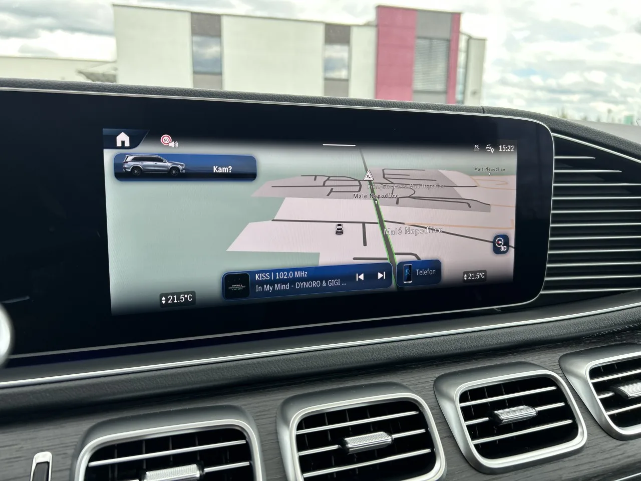 2025 Mercedes-Benz GLS 450 d 4MATIC, AMG Line proposée par un concessionnaire spécialisé à Písek, Tchéquie, photo 19 sur 40