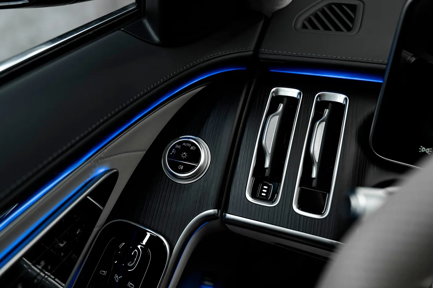 2025 Mercedes-Benz S 450 4MATIC, long offered by a specialist dealer in Bratislava, Slovakia, photo 15 of 15