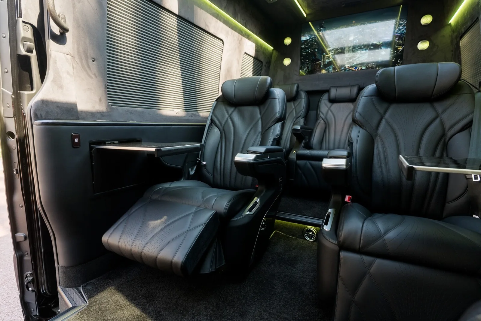 2025 Mercedes-Benz Sprinter Sutton First Class, 3/30