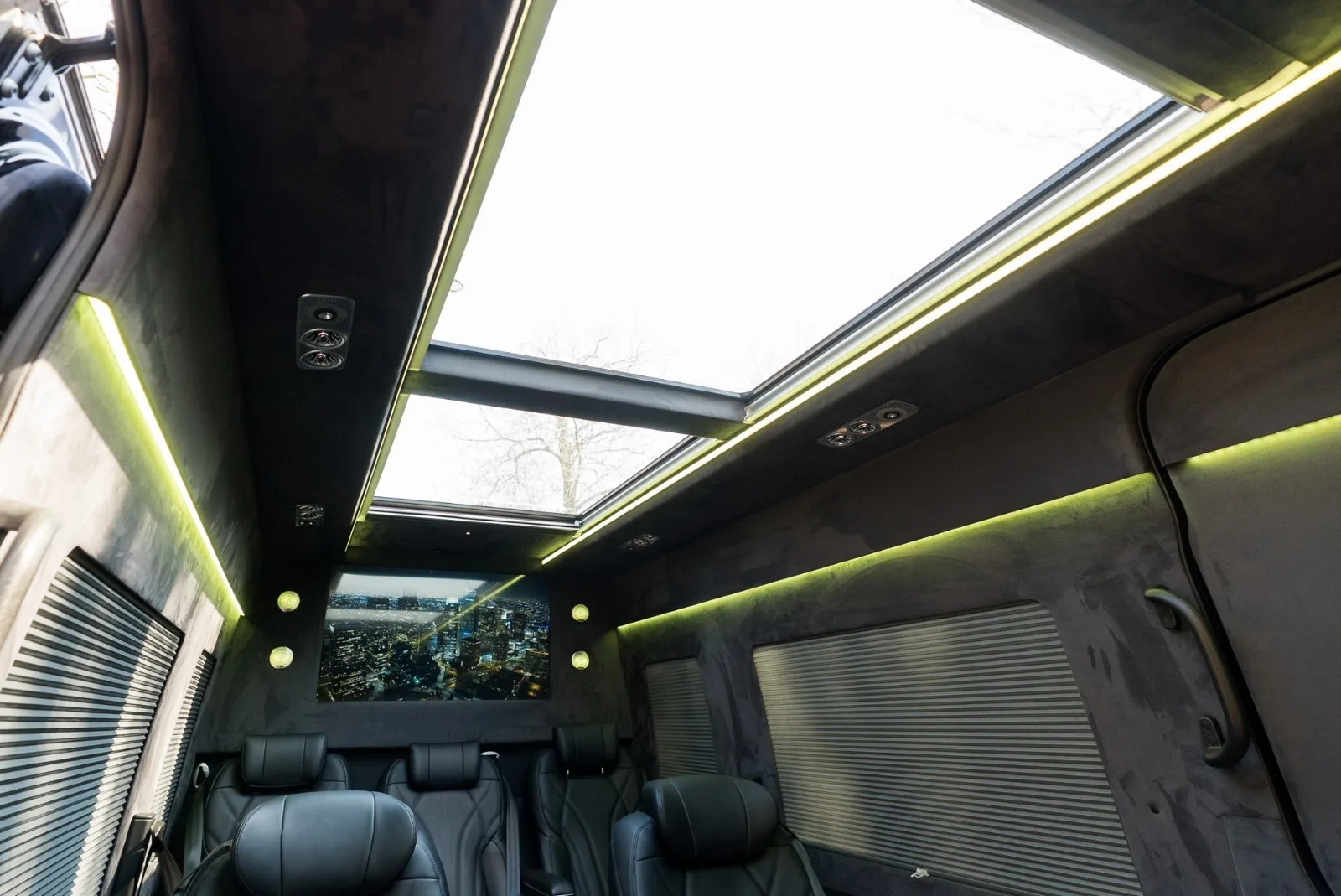 2025 Mercedes-Benz Sprinter Sutton First Class, 16/30