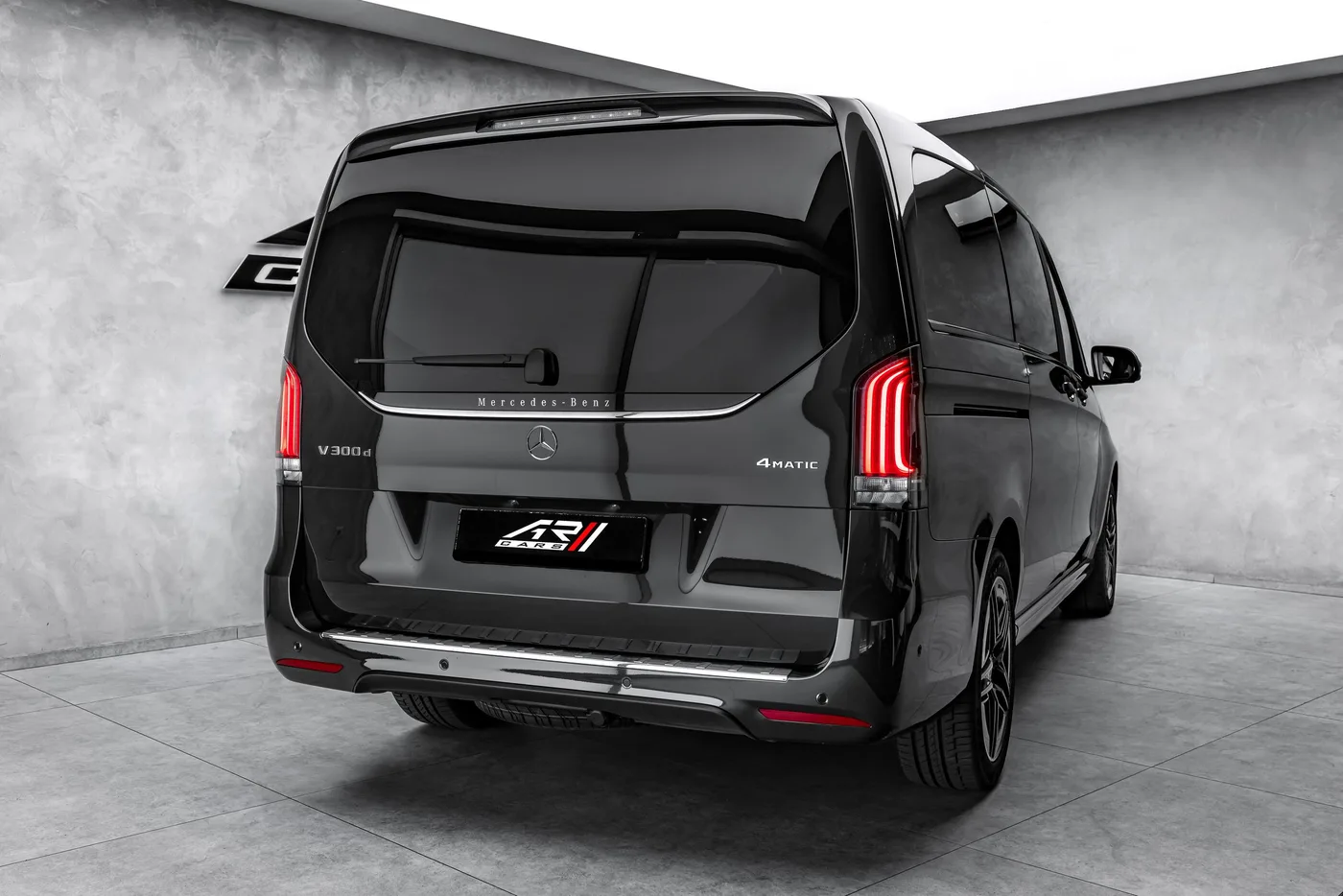 2025 Mercedes-Benz V 300 d 4MATIC, Exclusive, long offered by a specialist dealer in Ostrava, Czechia, photo 6 of 15