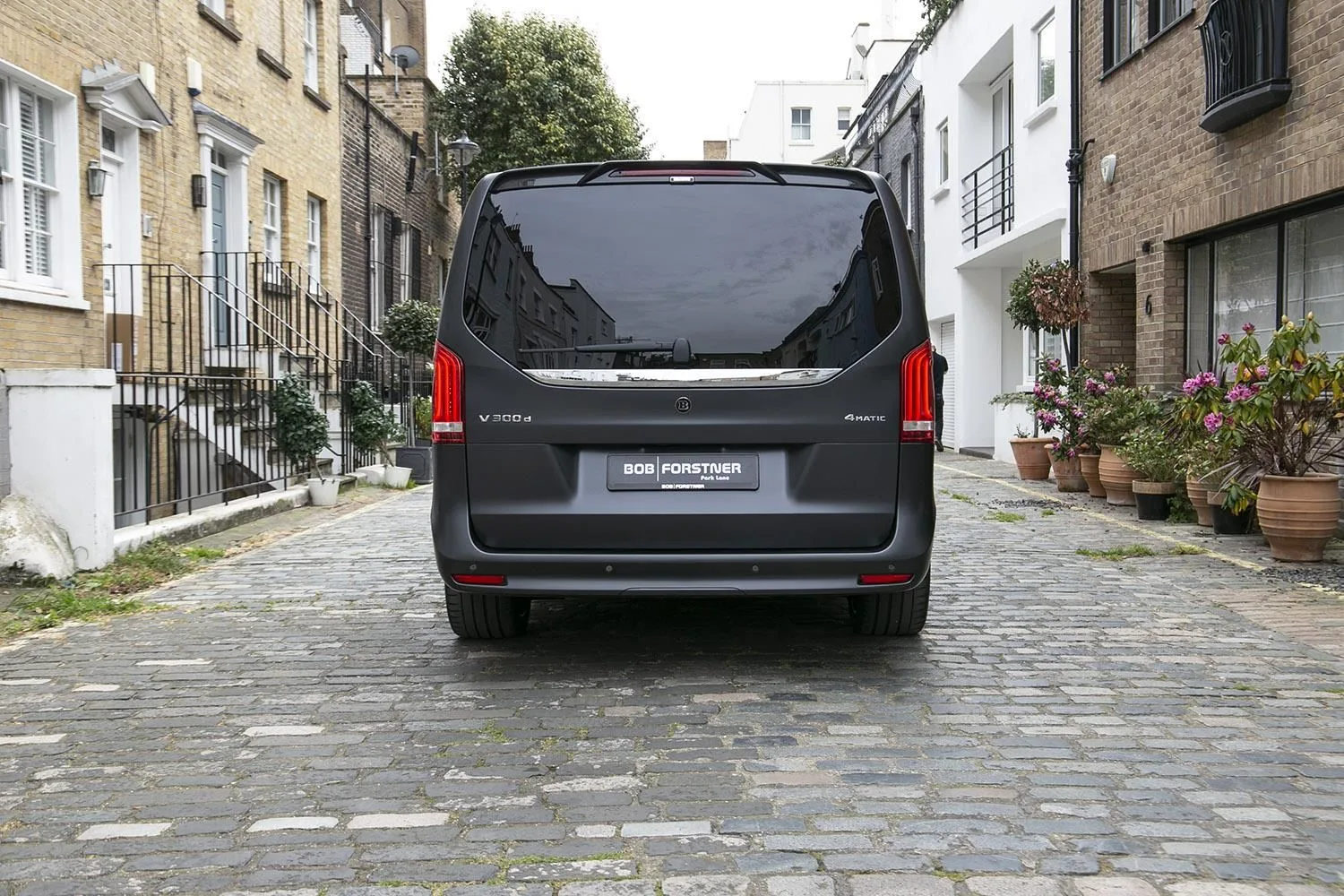 2025 Mercedes-Benz V 300 d 4MATIC, Avantgarde Edition, extra-long, BRABUS, 8/30