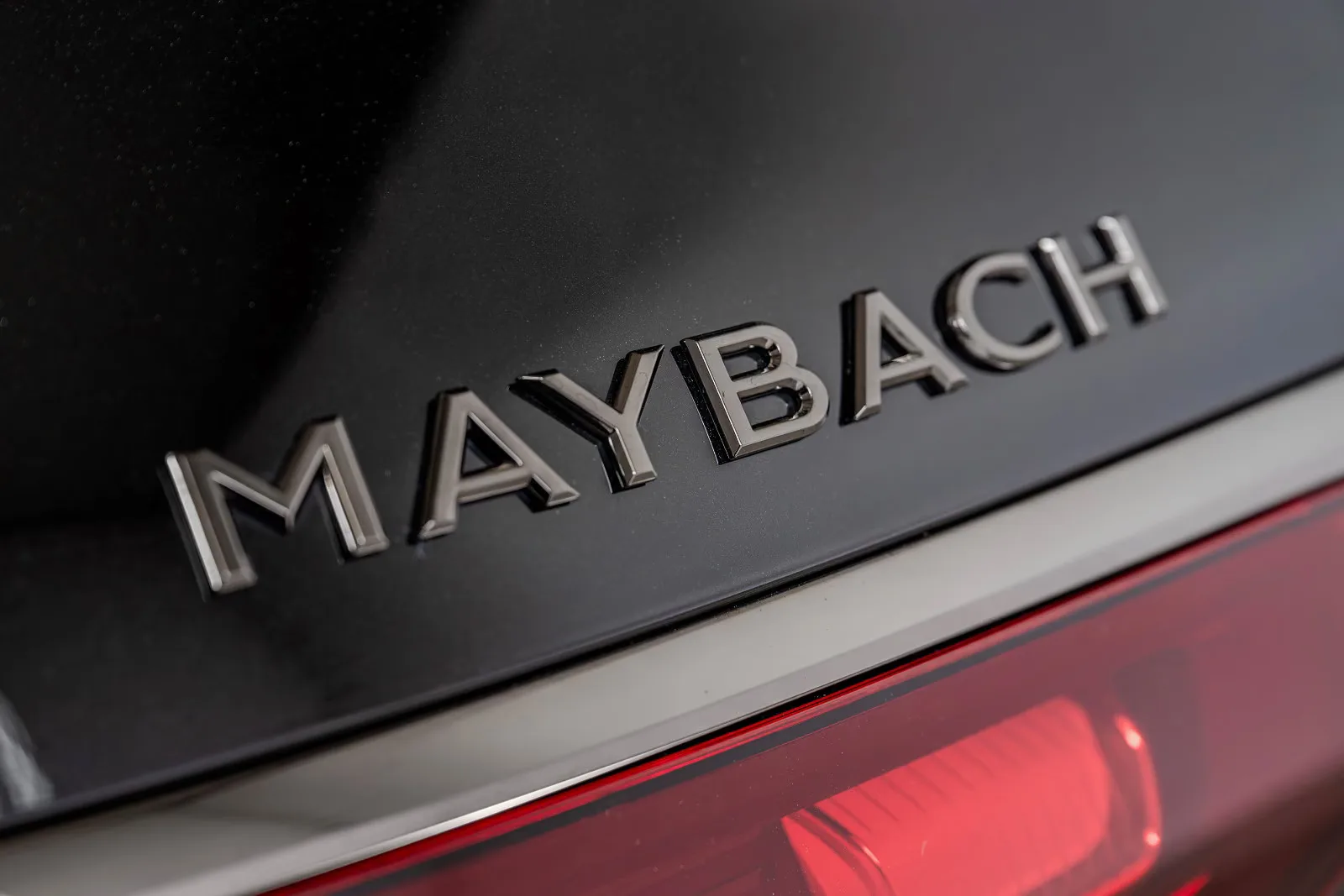 2025 Mercedes-Maybach GLS 600 Night Series, 17/30