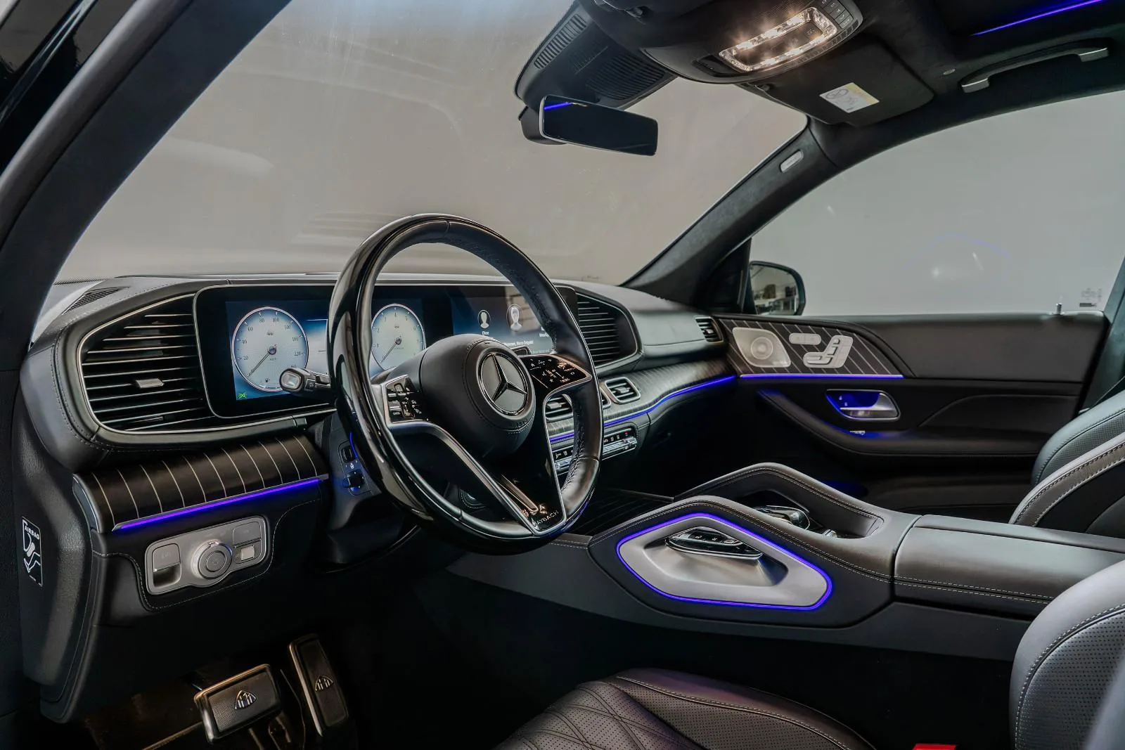2025 Mercedes-Maybach GLS 600 Night Series, 26/30