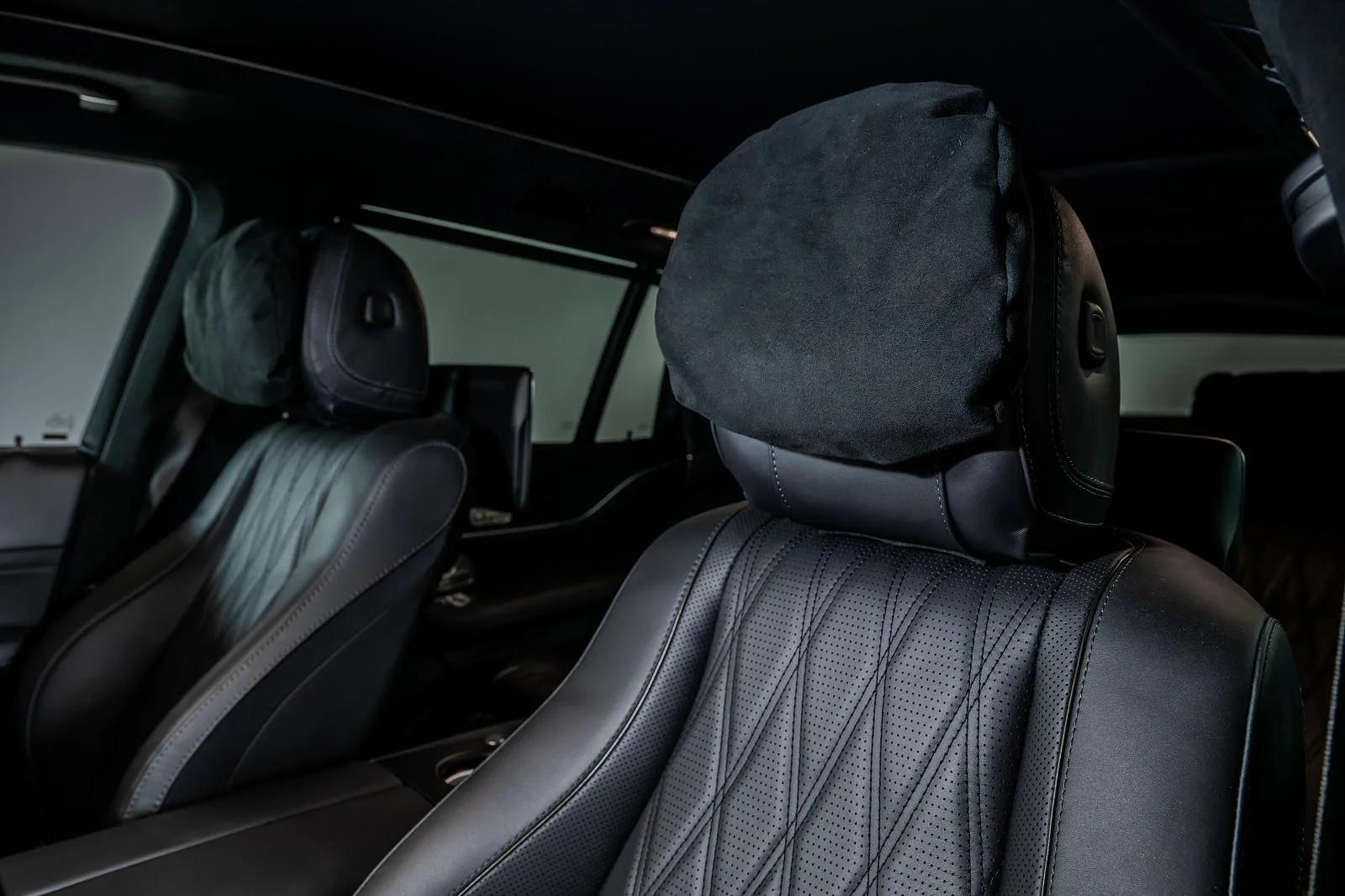 2025 Mercedes-Maybach GLS 600 Night Series, 27/30