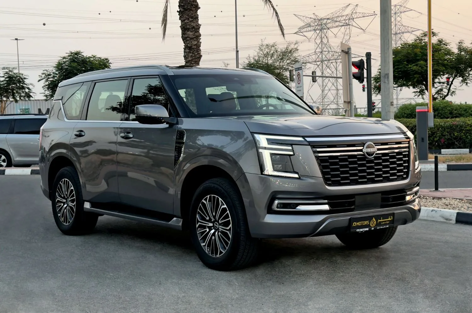 2025 Nissan Patrol Se Platinum City offered by a specialist dealer in Dubai, United Arab Emirates, photo 3 of 13