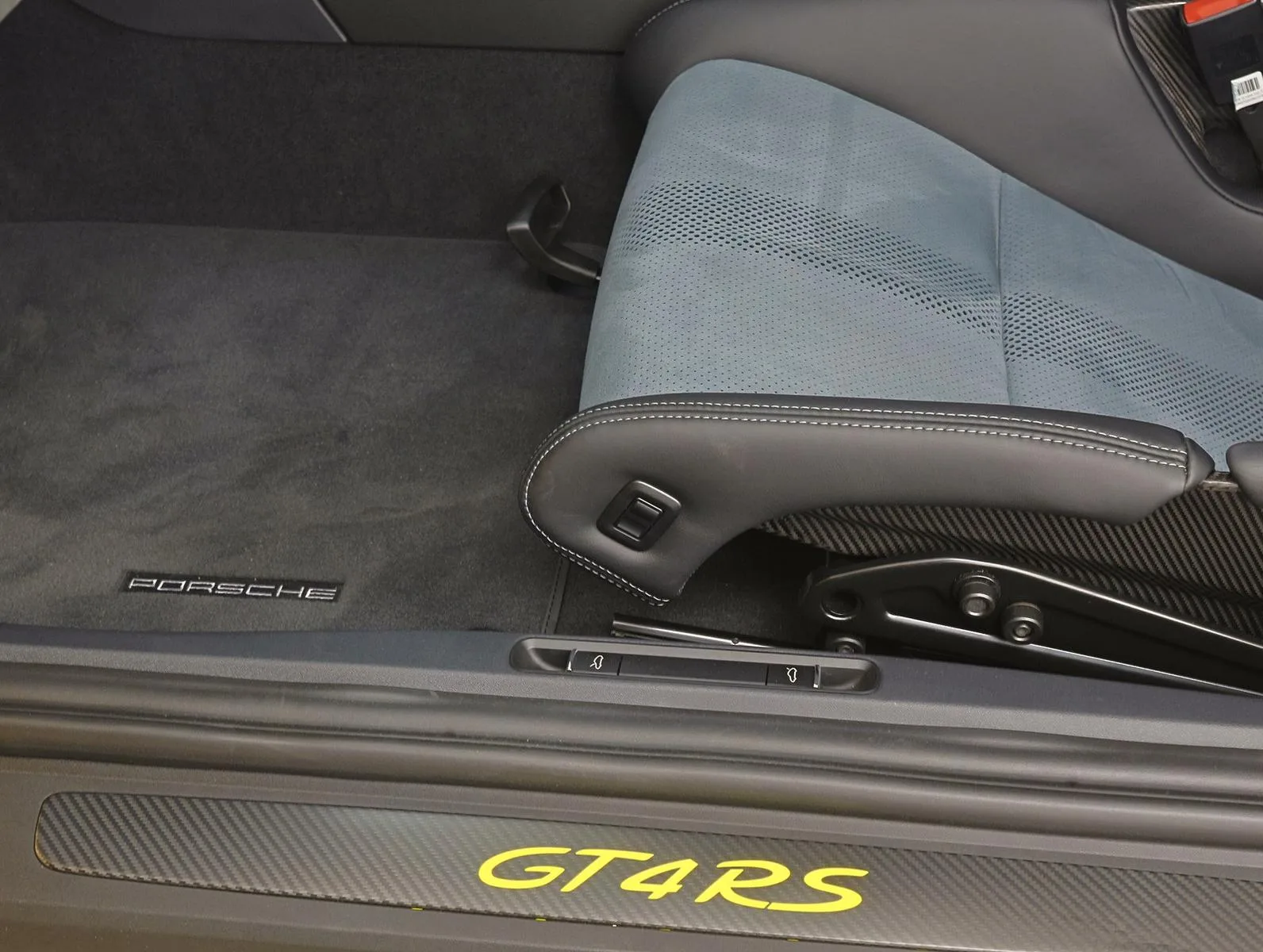 2025 Porsche 718 Cayman GT4 RS Weissach Package, 12/27
