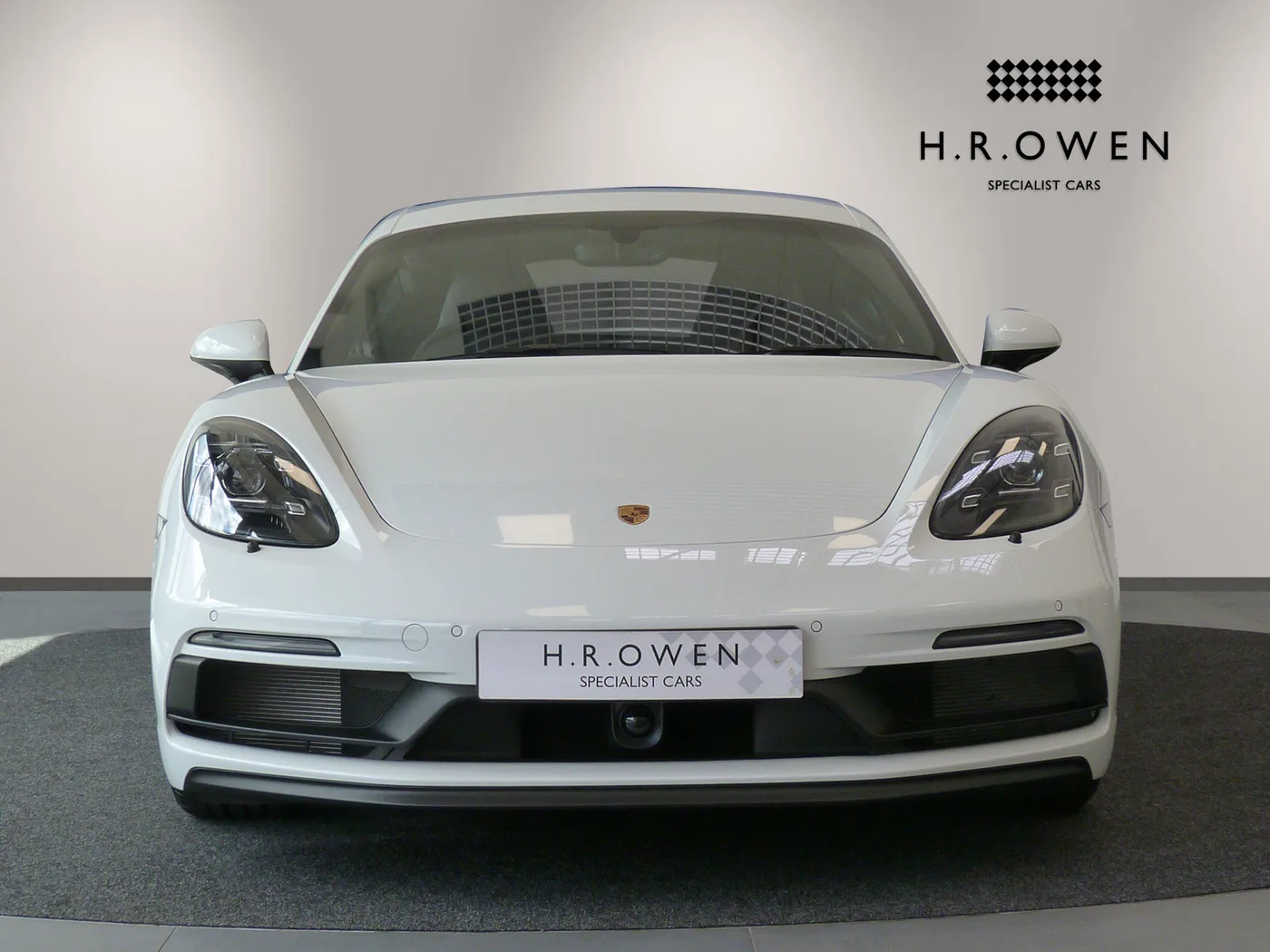 2025 Porsche 718 Cayman GTS 4.0 proposée par un groupe de concessions agréées à Cheltenham, Royaume-Uni, photo 8 sur 25