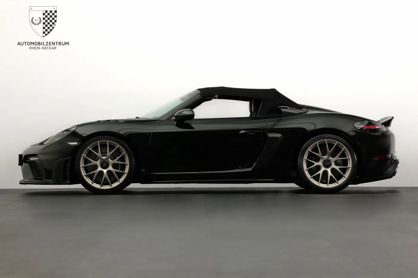 2025 Porsche 718 Spyder RS Weissach package proposée par un spécialiste de la supercar à Viernheim, Allemagne, photo 11 sur 25