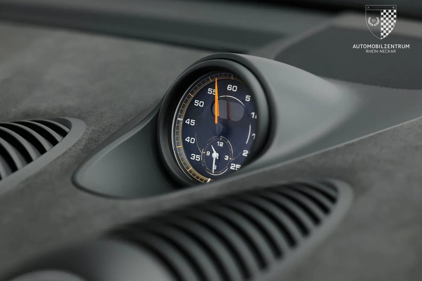 2025 Porsche 718 Spyder RS Weissach package proposée par un spécialiste de la supercar à Viernheim, Allemagne, photo 18 sur 25