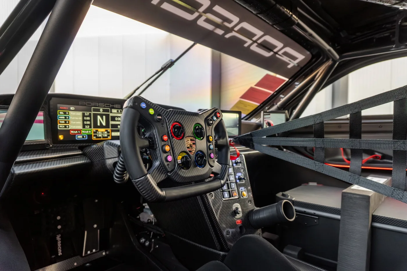 2025 Porsche 911 GT3 R Rennsport offered by a supercar dealer in Woerden, Netherlands, photo 3 of 25