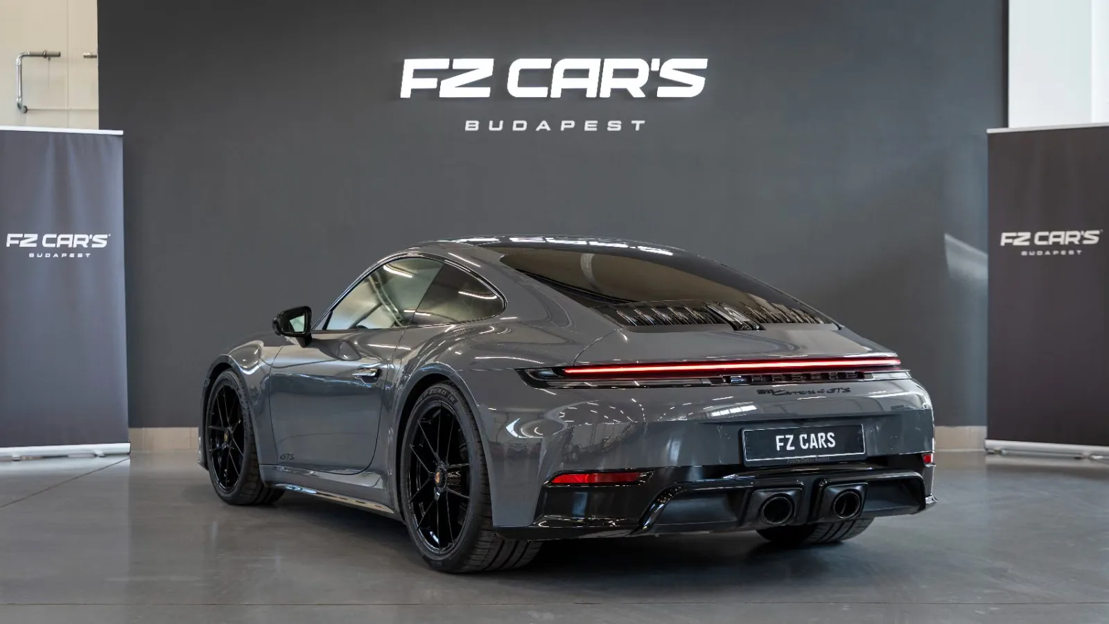 2025 Porsche 911 Carrera 4 GTS, 3/11