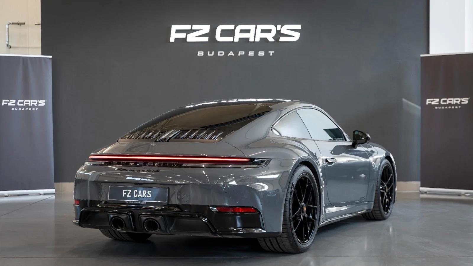 2025 Porsche 911 Carrera 4 GTS, 4/11