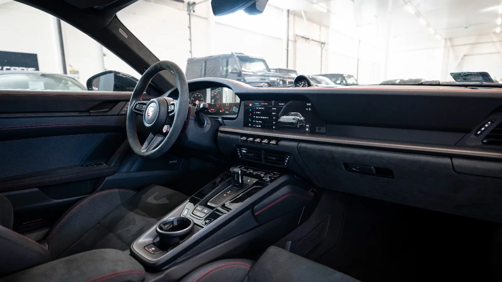 2025 Porsche 911 Carrera 4 GTS, 11/11