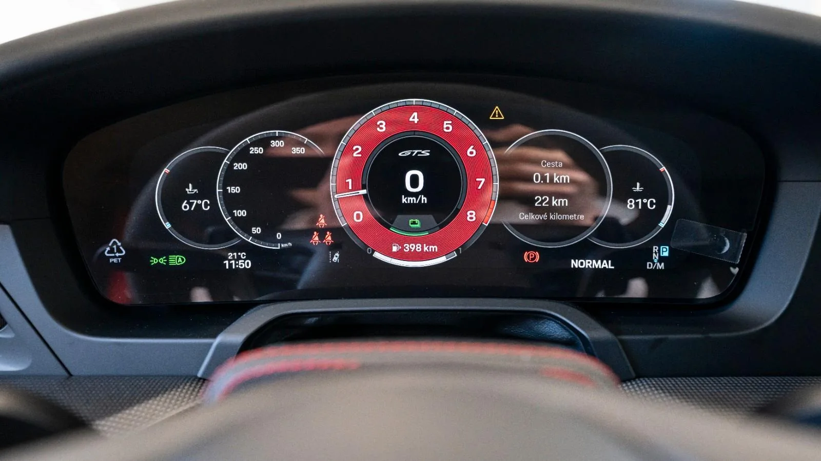 2025 Porsche 911 Carrera 4 GTS, 12/14