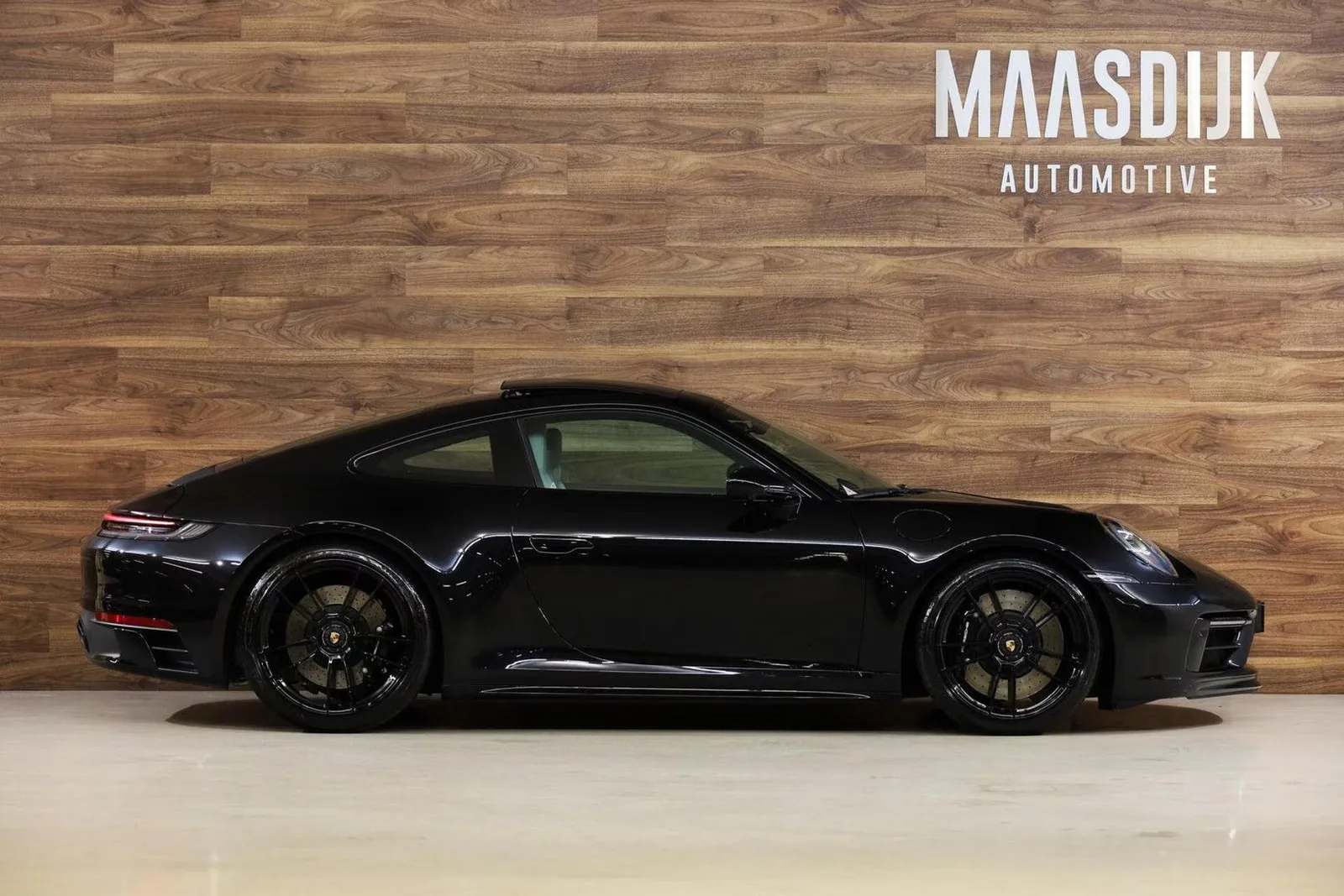 2025 Porsche 911 Carrera 4 GTS, 5/30