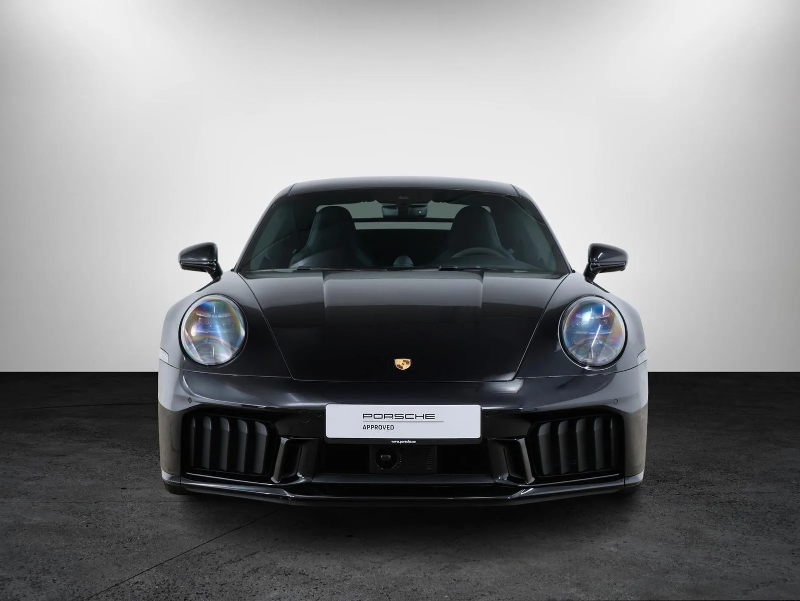 2025 Porsche 911 Carrera 4 GTS T-Hybrid, 2/28