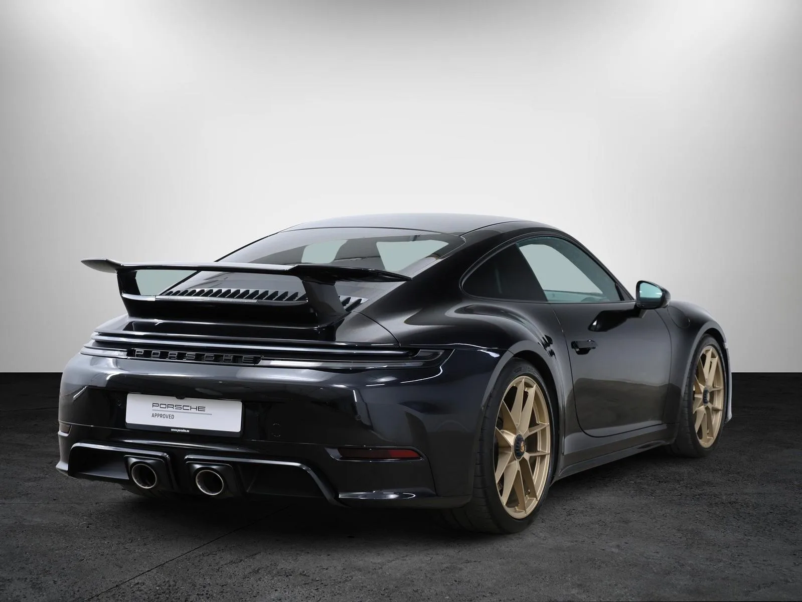 2025 Porsche 911 Carrera 4 GTS T-Hybrid, 4/28