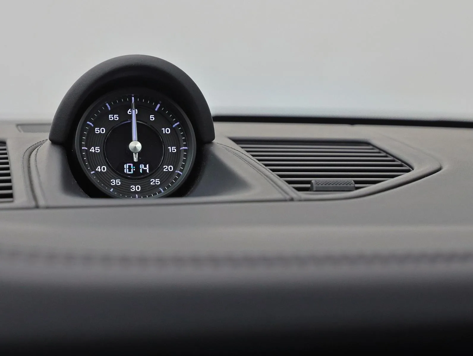 2025 Porsche 911 Carrera 4 GTS T-Hybrid, 21/28