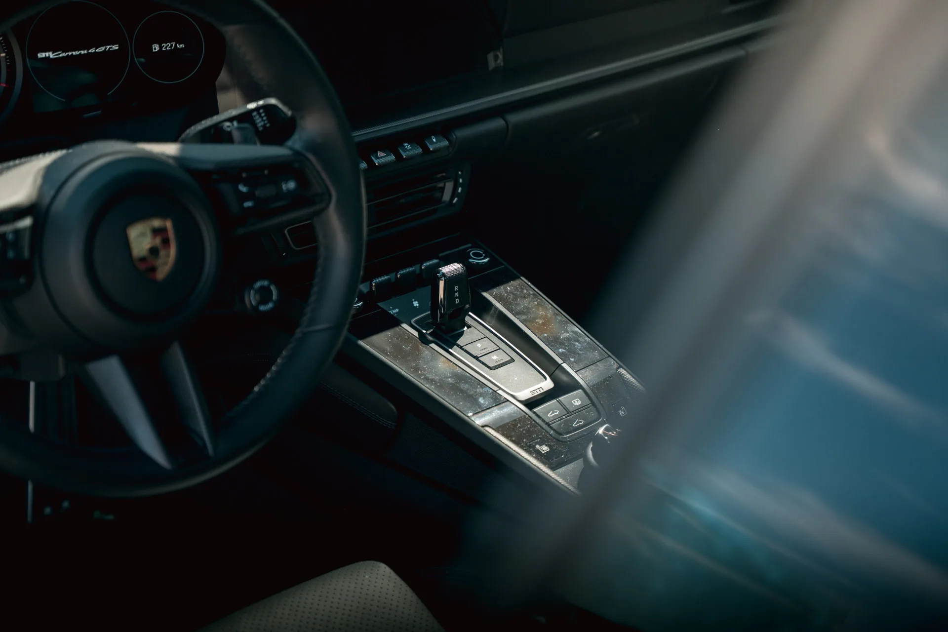 2025 Porsche 911 Carrera 4 GTS, 6/21