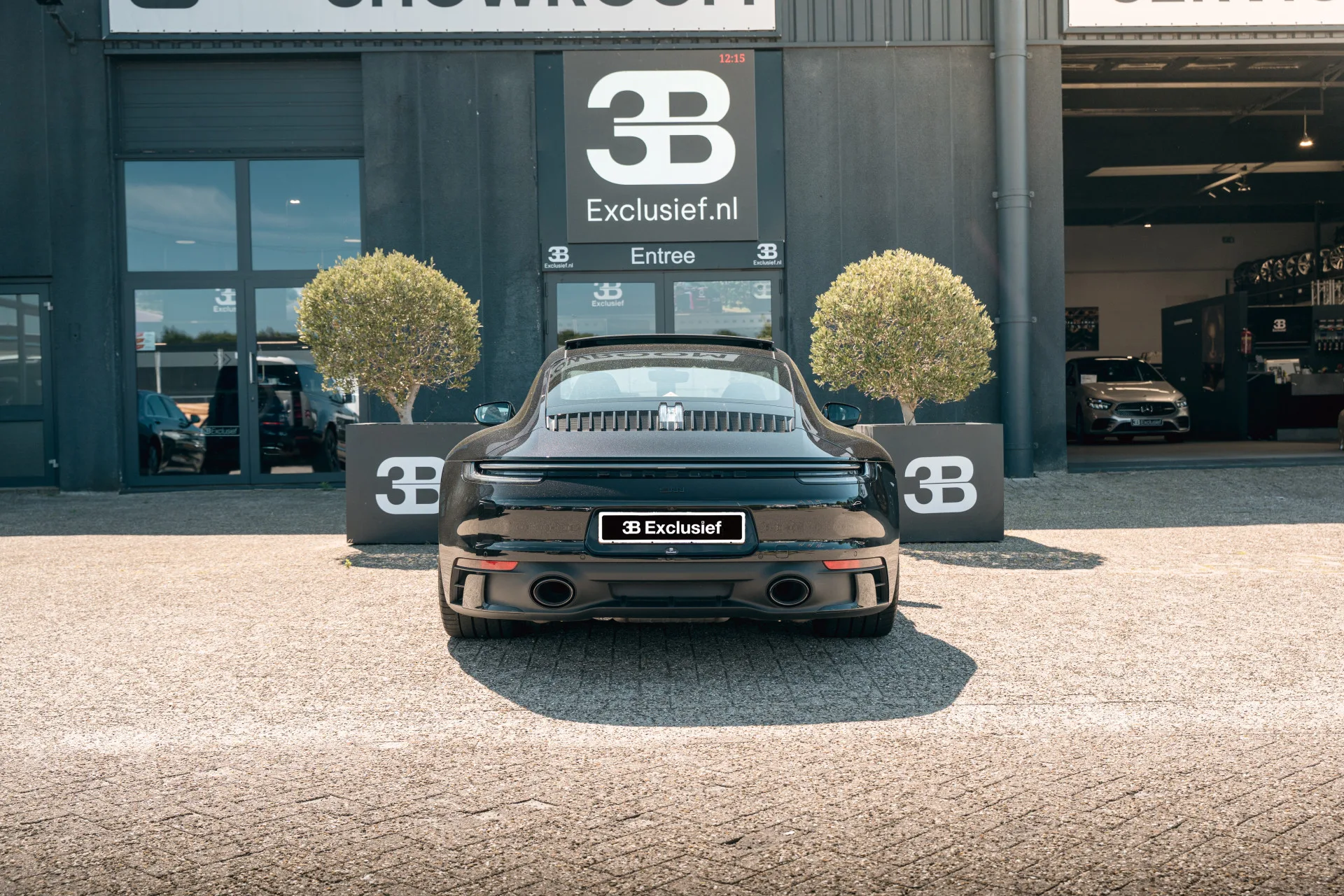 2025 Porsche 911 Carrera 4 GTS, 20/21
