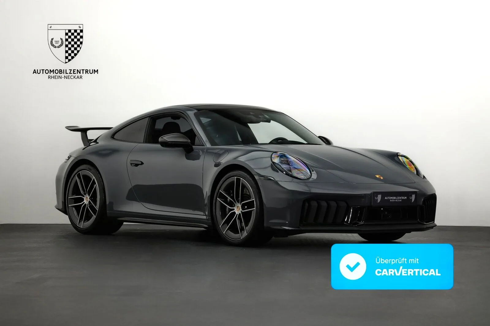 2025 Porsche 911 Carrera 4 GTS angeboten von einem Supersportwagenhändler in Viernheim, Deutschland, Hauptfoto