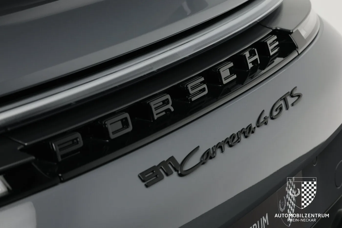 2025 Porsche 911 Carrera 4 GTS offered by a supercar dealer in Viernheim, Germany, photo 7 of 25