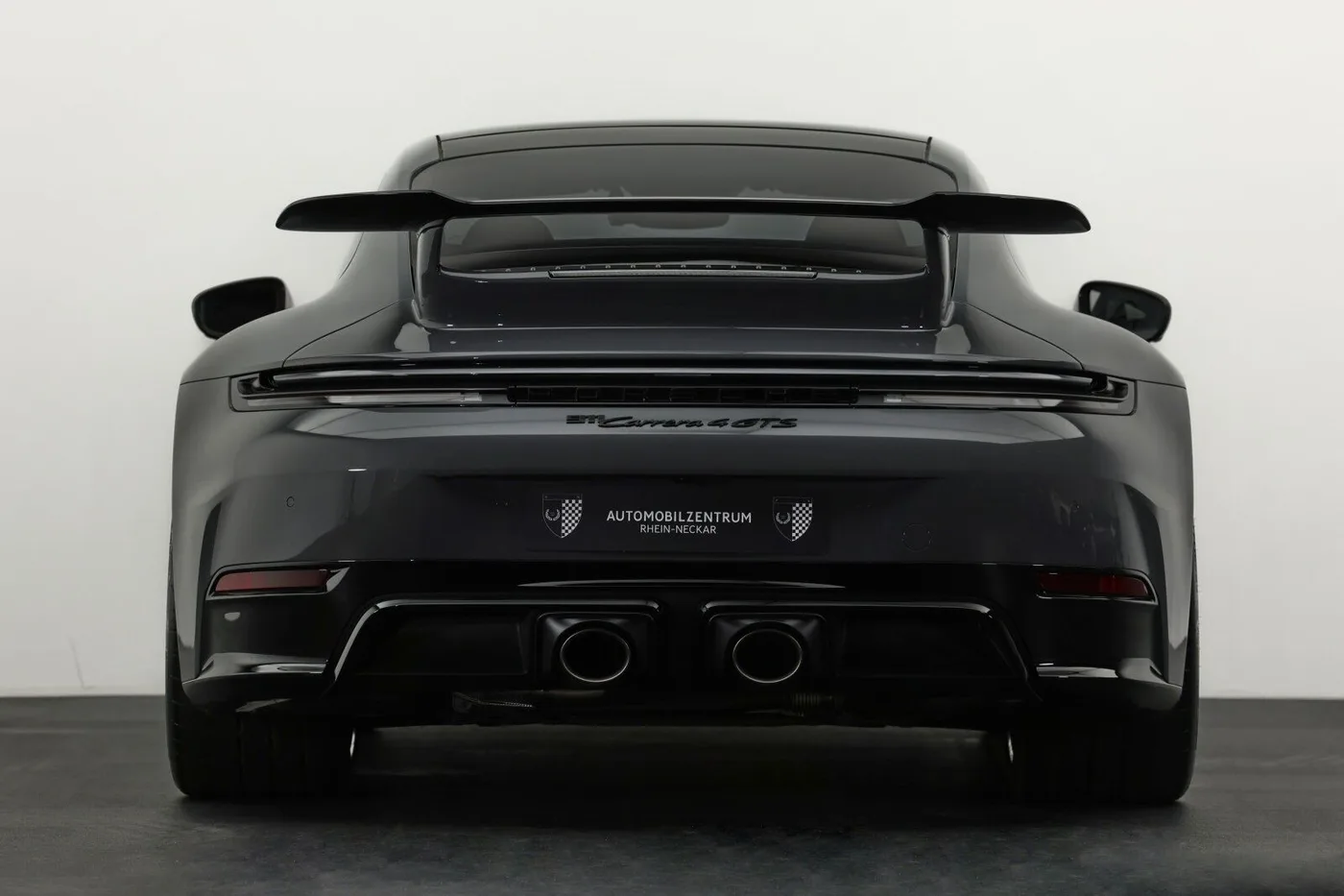 2025 Porsche 911 Carrera 4 GTS offered by a supercar dealer in Viernheim, Germany, photo 8 of 25