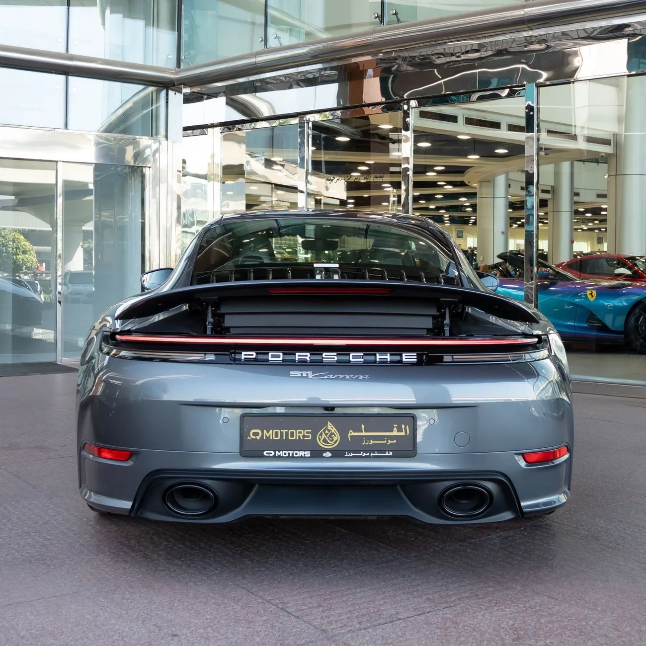 2025 Porsche 911 Carrera angeboten von einem Fachhändler in Dubai, Vereinigte Arabische Emirate, Foto 4 von 12