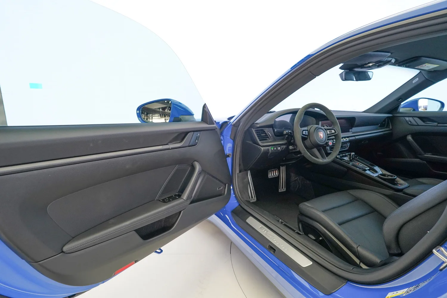 2025 Porsche 911 Carrera, 7/15